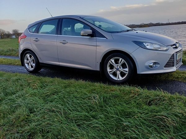 Ford Focus Hatchback, Diesel, 2014, Grey