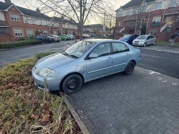 Toyota Corolla Saloon, Petrol, 2004, Blue