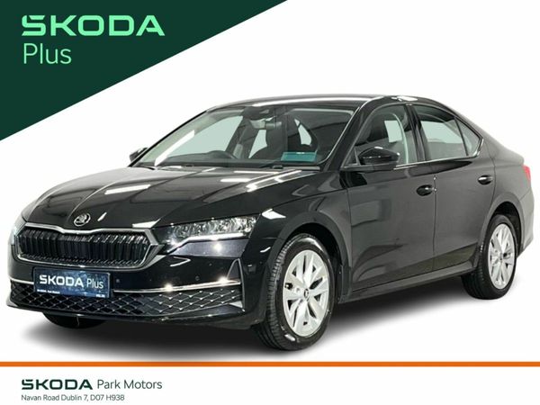 Skoda Octavia Saloon, Petrol, 2025, Black