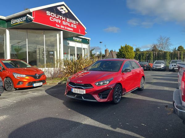 Kia Ceed Hatchback, Petrol, 2025, Red