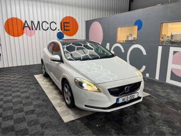 Volvo V40 Hatchback, Petrol, 2014, White