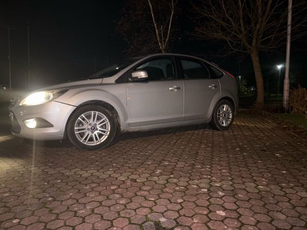 Ford Focus Hatchback, Diesel, 2010, Silver