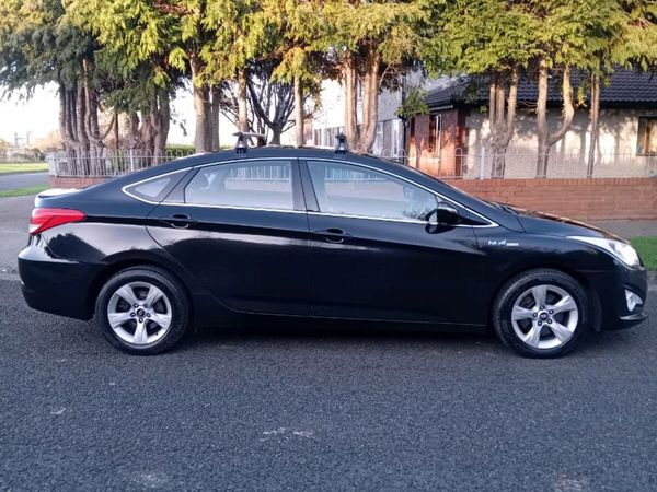 Hyundai i40 Saloon, Diesel, 2014, Black