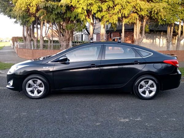 Hyundai i40 Saloon, Diesel, 2014, Black