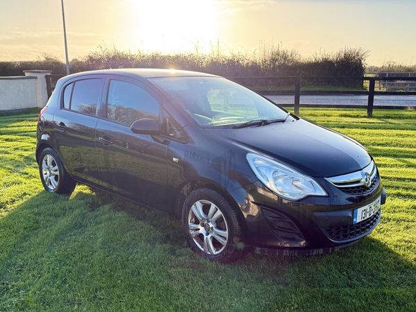 Vauxhall Corsa Hatchback, Petrol, 2013, Black