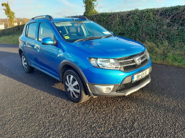 Dacia Sandero Stepway Hatchback, Diesel, 2015, Blue