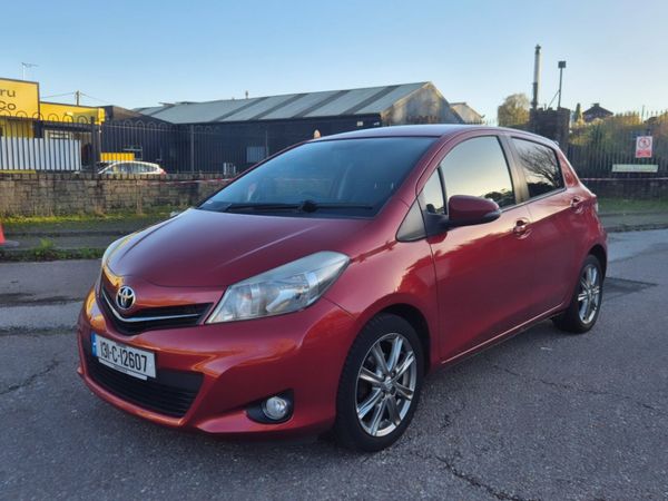 Toyota Yaris Hatchback, Petrol, 2013, Red