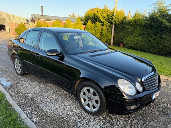 Mercedes-Benz E-Class Saloon, Petrol, 2009, Black