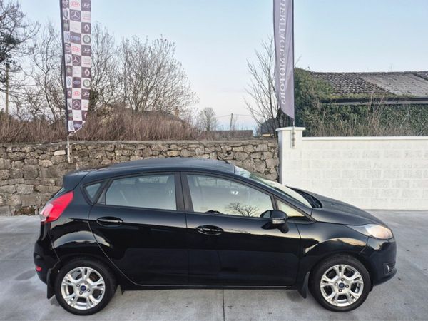 Ford Fiesta Hatchback, Petrol, 2016, Black
