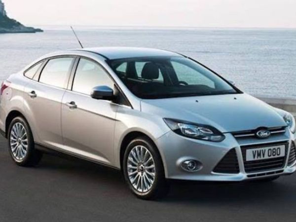 Ford Focus Saloon, Diesel, 2014, Silver