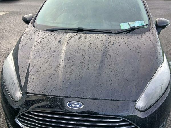 Ford Fiesta Hatchback, Petrol, 2015, Black