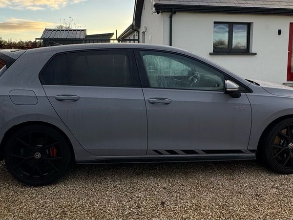 Volkswagen Golf Estate, Petrol, 2025, Grey