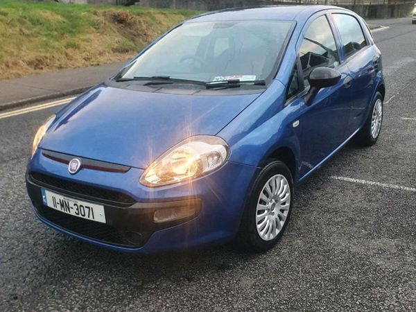Fiat Punto Hatchback, Petrol, 2011, Blue