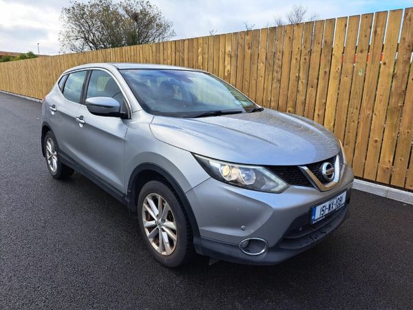 Nissan Qashqai Hatchback, Diesel, 2015, Silver