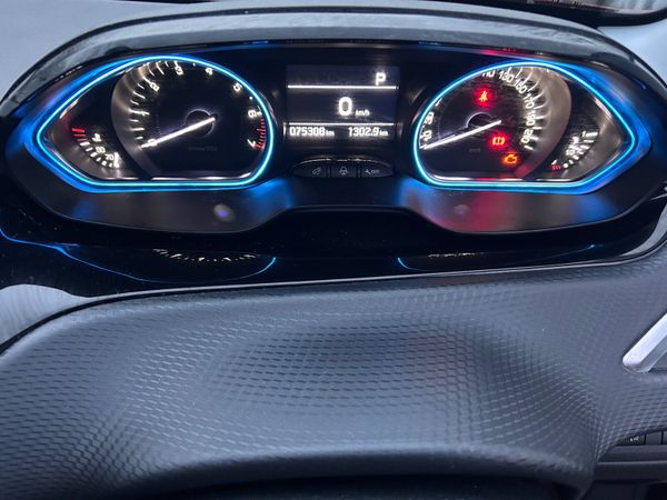 Peugeot 2008 Estate, Petrol, 2018, Red