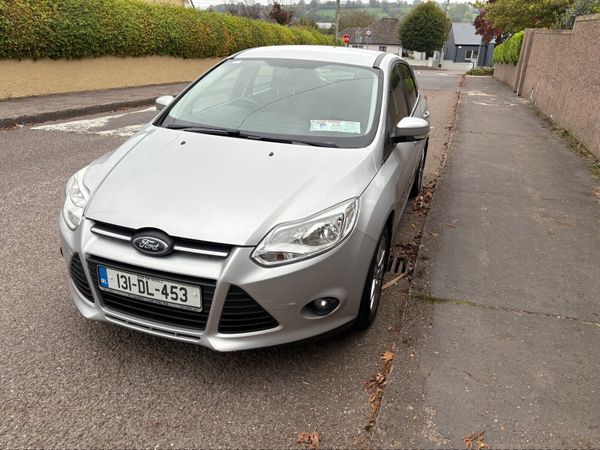 Ford Focus Hatchback, Petrol, 2013, Silver