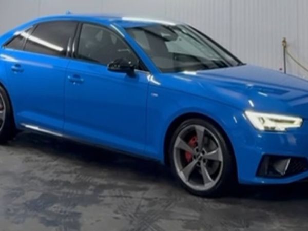 Audi A4 Saloon, Diesel, 2019, Blue