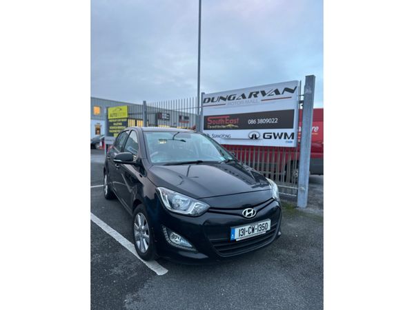 Hyundai i20 Hatchback, Petrol, 2013, Black