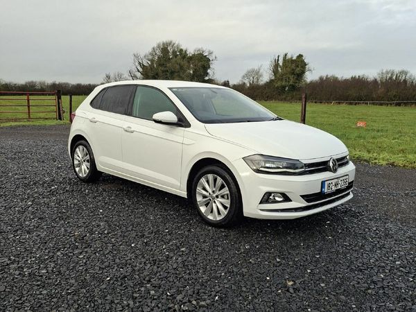Volkswagen Polo Hatchback, Petrol, 2018, White