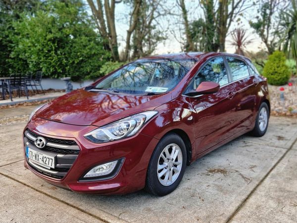 Hyundai i30 Hatchback, Diesel, 2017, Red
