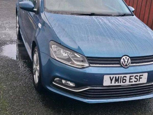 Volkswagen Polo Hatchback, Petrol, 2016, Blue