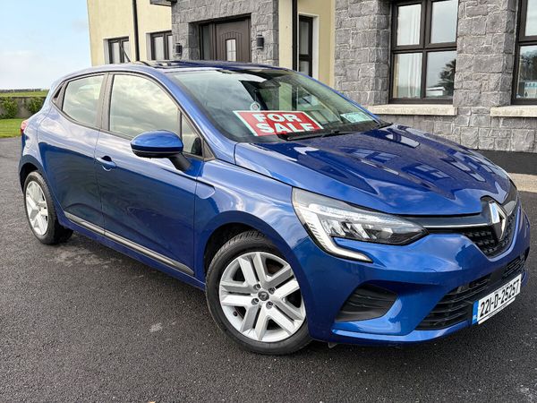 Renault Clio Hatchback, Petrol, 2022, Blue