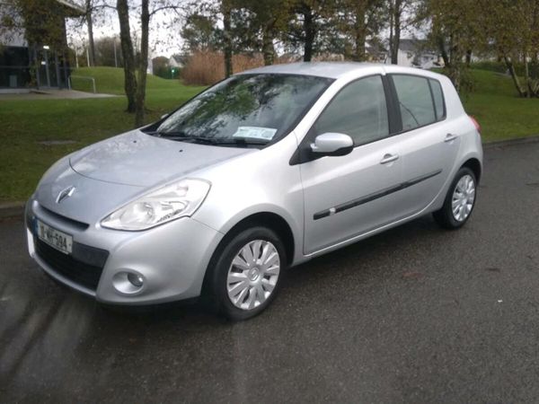 Renault Clio Hatchback, Ethanol Petrol, 2010, Silver