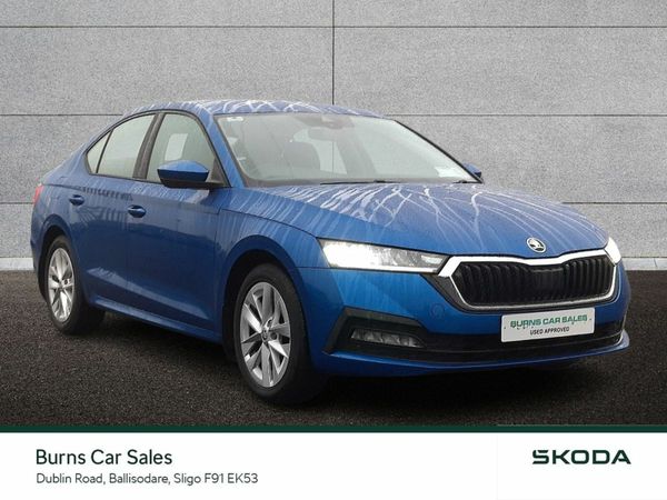 Skoda Octavia Saloon, Diesel, 2021, Blue
