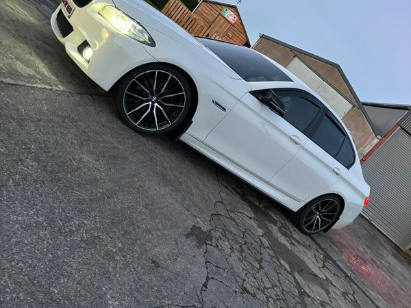 BMW 5-Series Saloon, Diesel, 2016, White