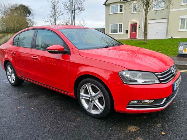 Volkswagen Passat Saloon, Diesel, 2013, Red