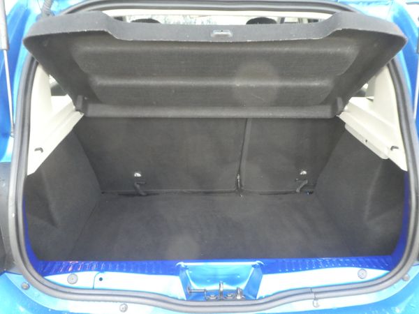 Dacia Sandero Stepway Hatchback, Petrol, 2019, Blue