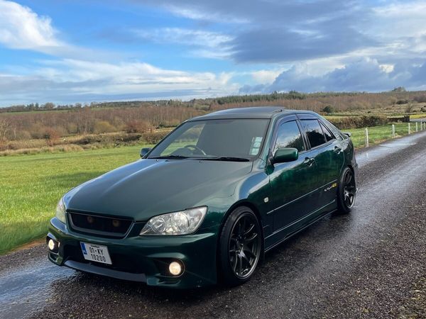 Lexus IS Saloon, Petrol, 2001, Green