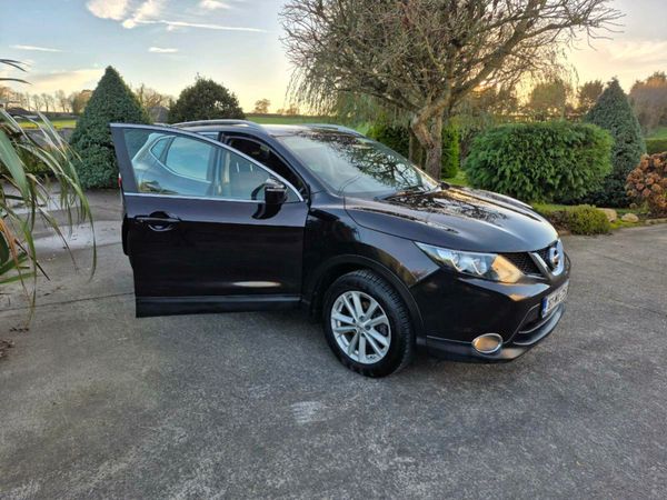 Nissan Qashqai Hatchback, Diesel, 2016, Black