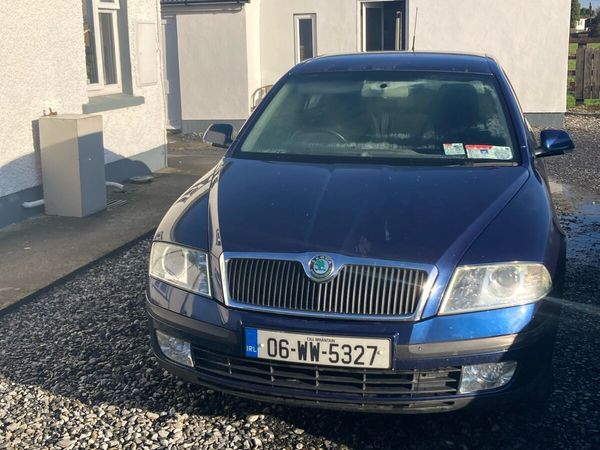 Skoda Octavia Hatchback, Petrol, 2006, Blue