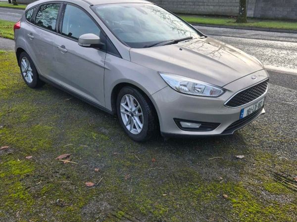 Ford Focus Hatchback, Petrol, 2016, Silver