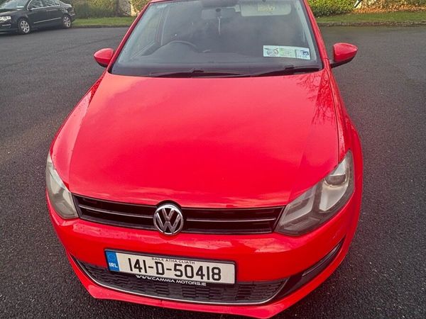 Volkswagen Polo Hatchback, Petrol, 2014, Red