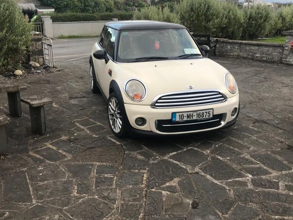 Mini Cooper Hatchback, Diesel, 2010, White
