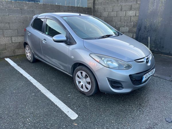 Mazda Demio MPV, Petrol, 2014, Grey