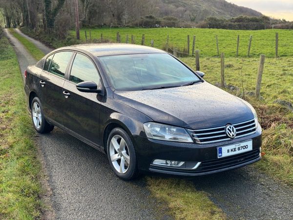 Volkswagen Passat Saloon, Diesel, 2011, Black