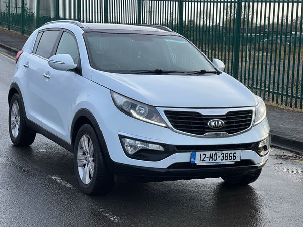Kia Sportage SUV, Petrol, 2012, White