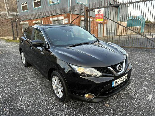 Nissan Qashqai Hatchback, Diesel, 2016, Black