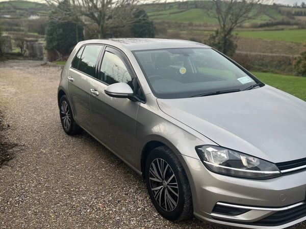 Volkswagen Golf Hatchback, Diesel, 2018, Silver