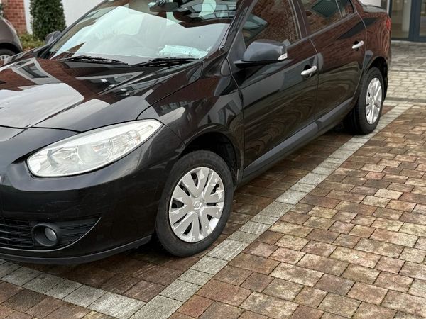 Renault Fluence Saloon, Diesel, 2011, Black