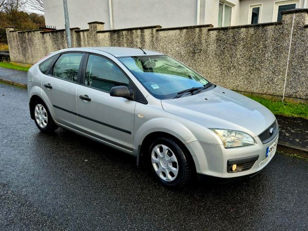 Ford Focus Hatchback, Petrol, 2006, Silver