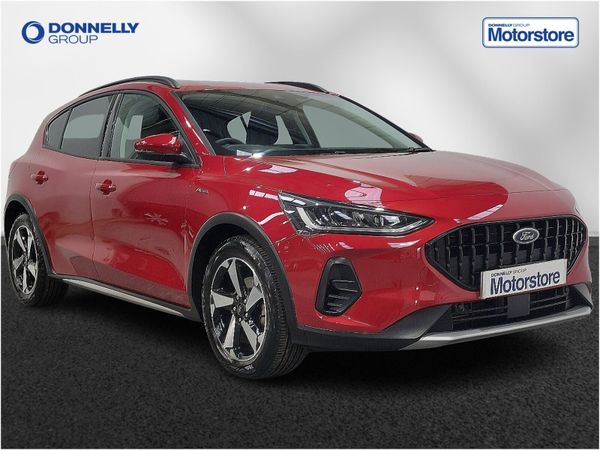 Ford Focus Hatchback, Petrol, 2023, Red