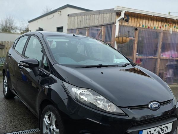 Ford Fiesta Hatchback, Petrol, 2010, Black