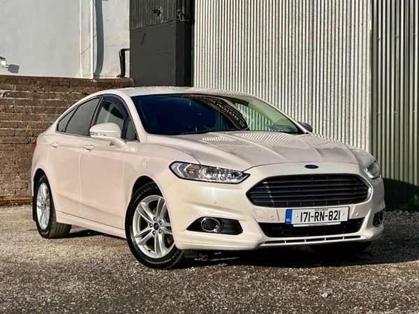 Ford Mondeo Hatchback, Diesel, 2017, White