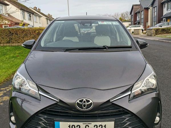 Toyota Yaris MPV, Petrol, 2019, Grey