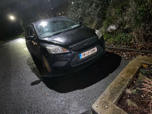 Ford Fiesta Hatchback, Petrol, 2008, Orange