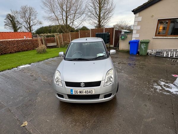 Suzuki Swift Hatchback, Petrol, 2006, Silver
